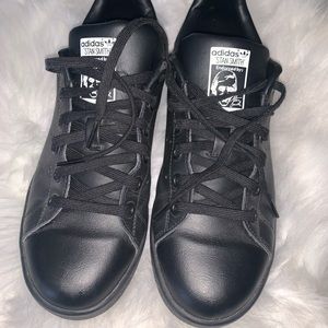 Black Stan Smith adidas